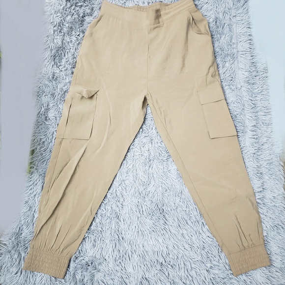 MISC BOTTOMS | Lightweight Cargo Joggers! - Picture 3 of 7